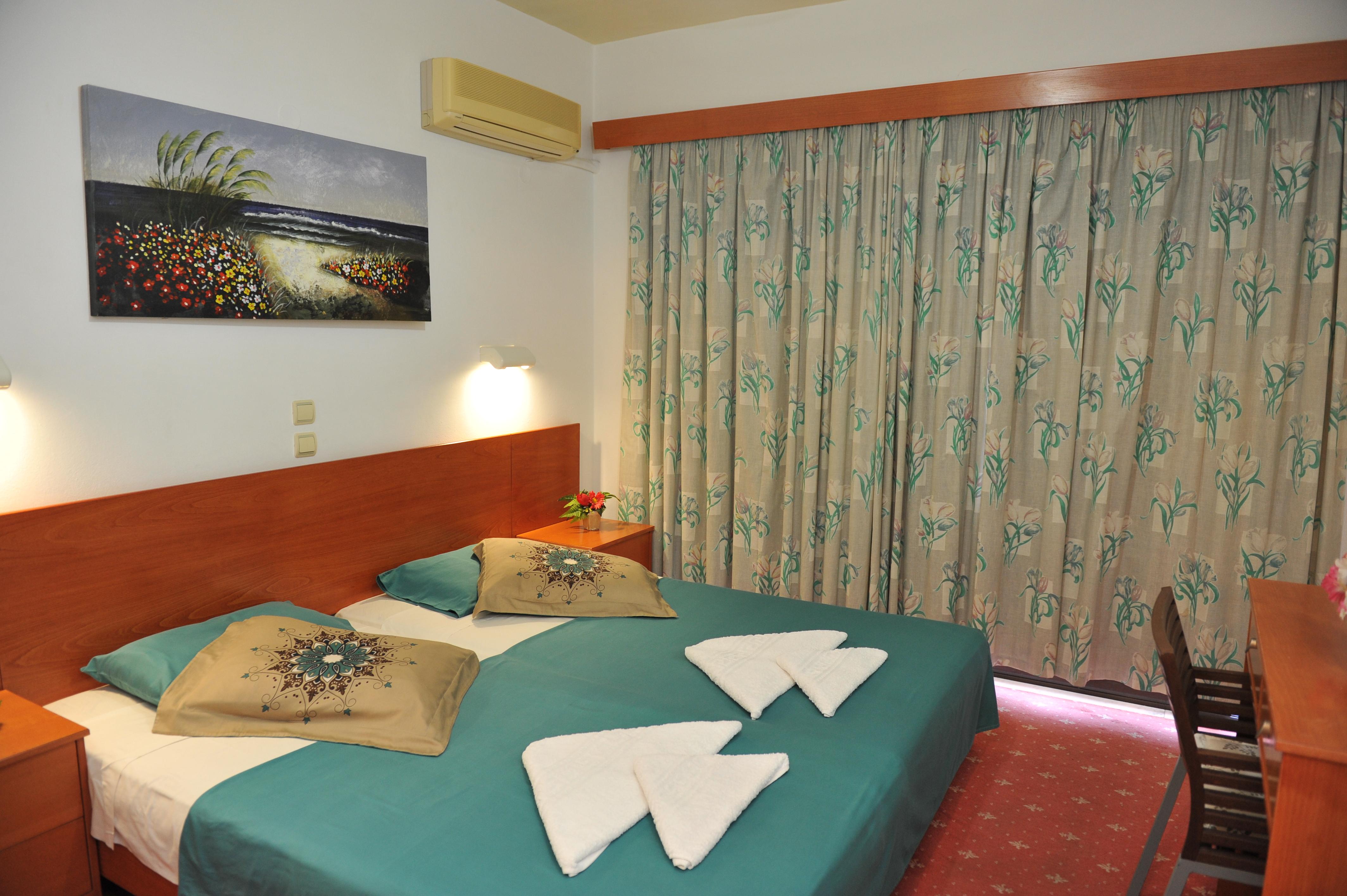 Heleni Beach Hotel イアリソス エクステリア 写真