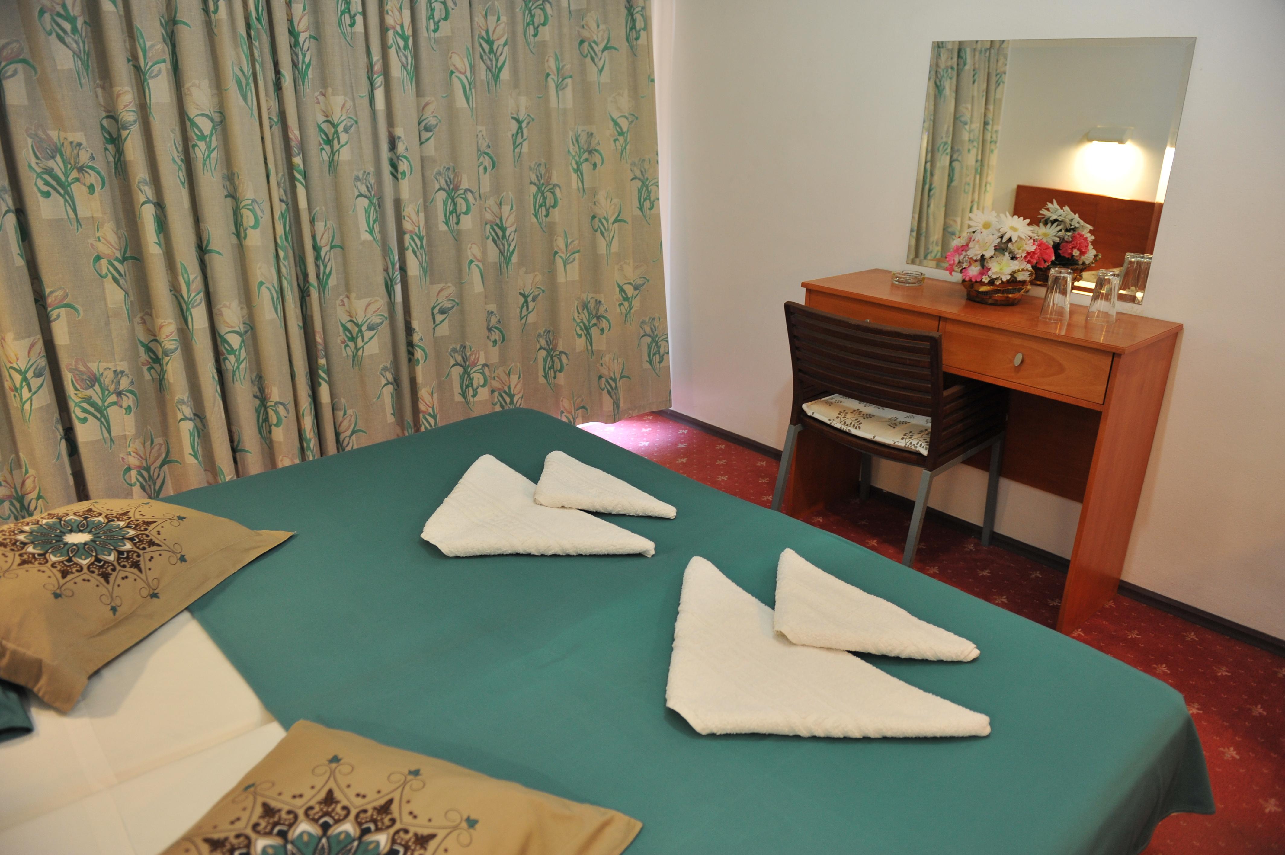 Heleni Beach Hotel イアリソス エクステリア 写真