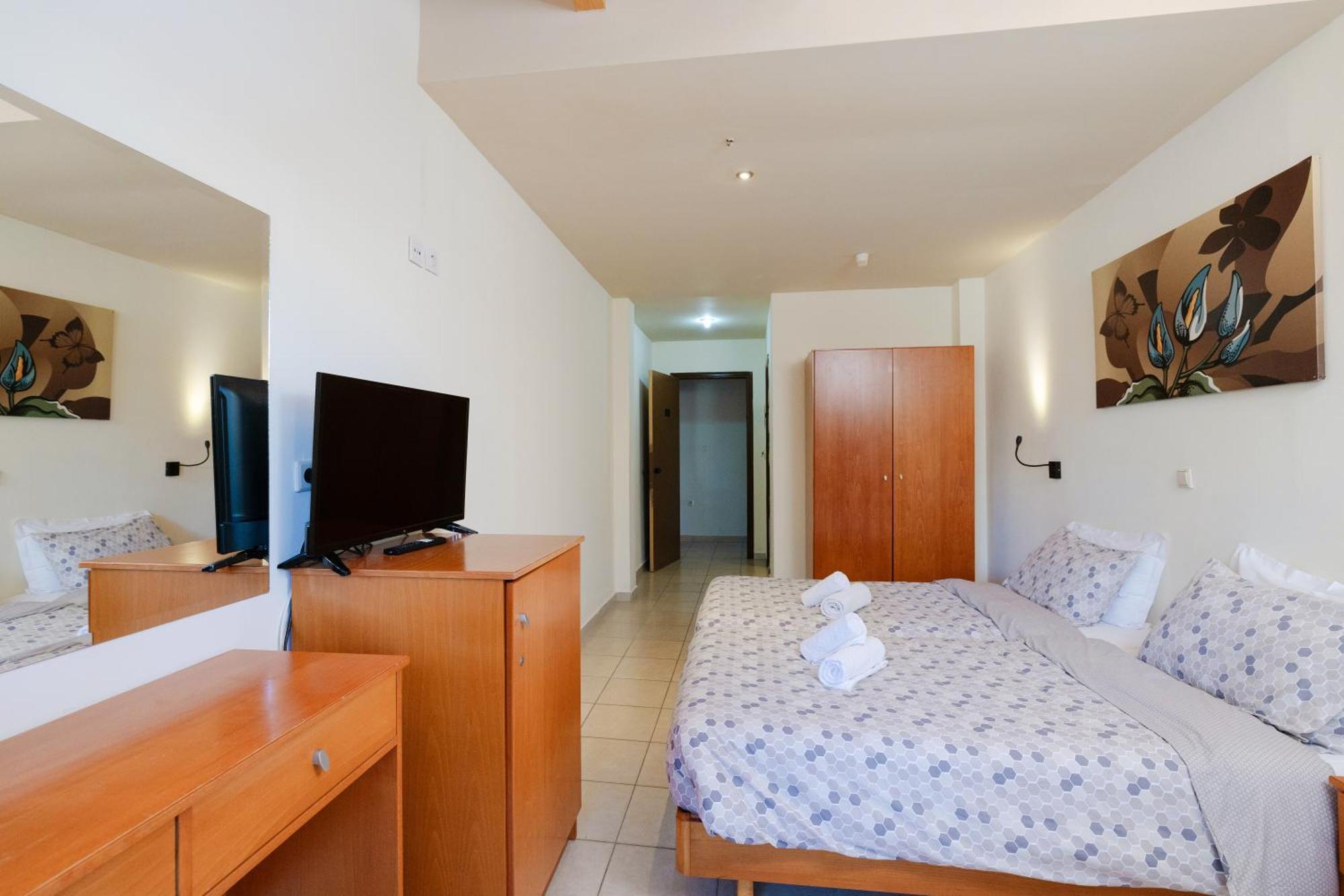 Heleni Beach Hotel イアリソス エクステリア 写真
